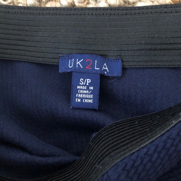 Navy skirt - Picture 6 of 6